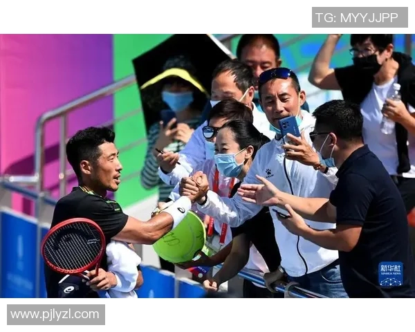 重庆网球队勇夺最新网球团队协作榜首位置引领全局