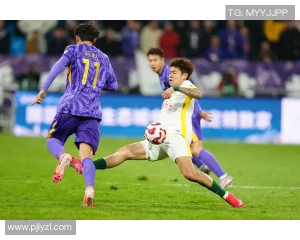 中超焦点战智诚迎战泰达两队争夺宝贵积分激战正酣